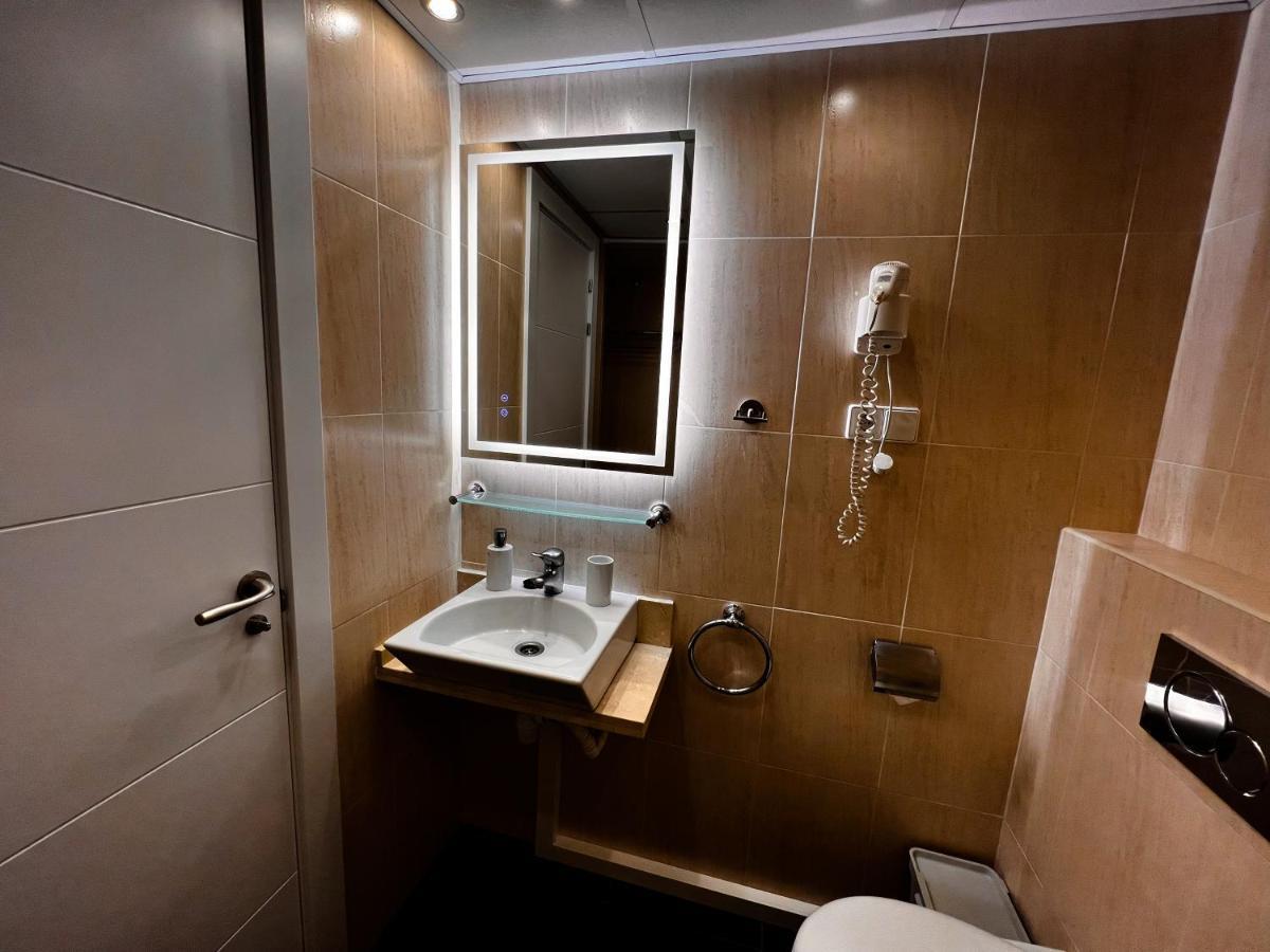 Crown Apartments With Sea View Sitio de Calahonda Ngoại thất bức ảnh